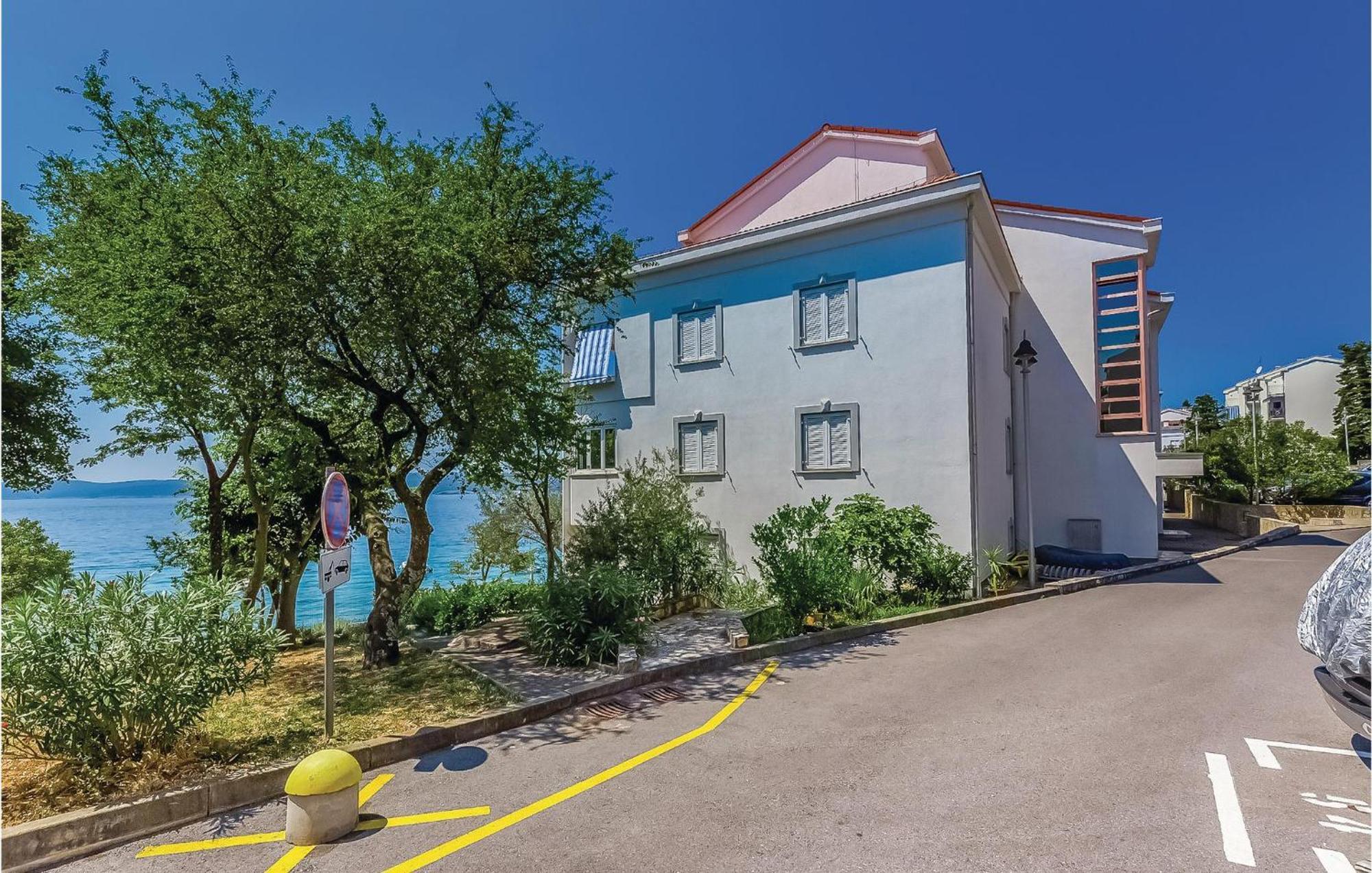 Lovely Apartment In Selce With House Sea View Exterior photo